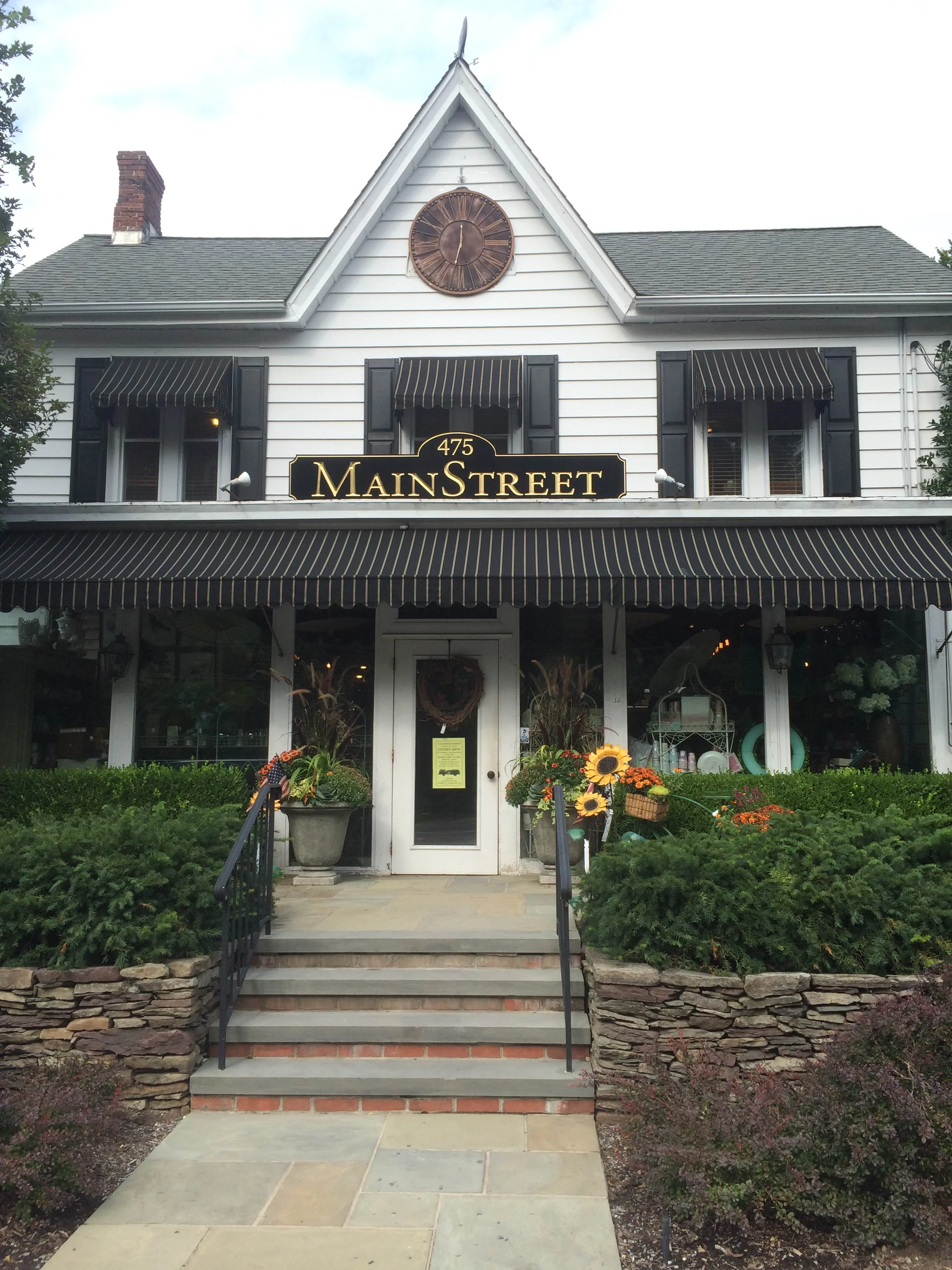 Butterfly Zoos, Fairy Gardens And Farms – Oh My!