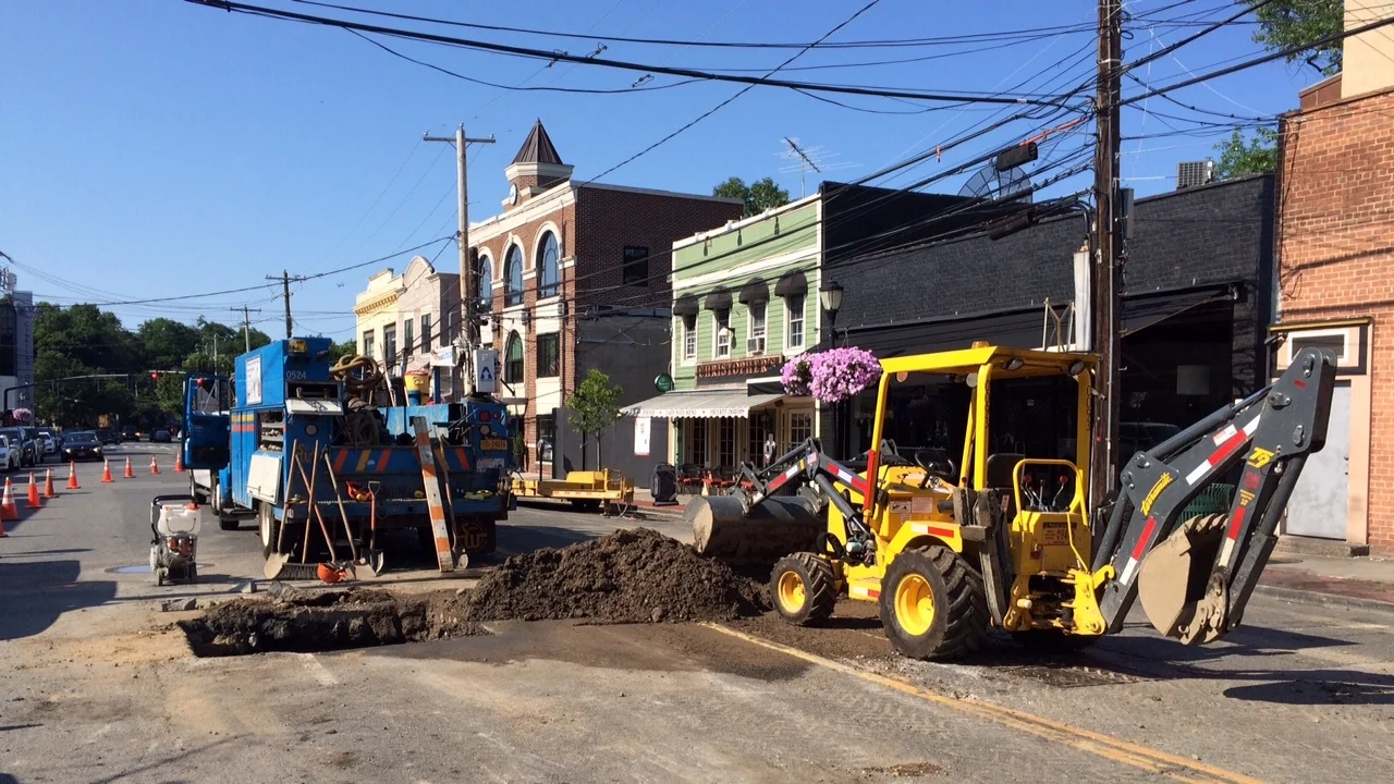 Water Main Break Forces Lane Closures