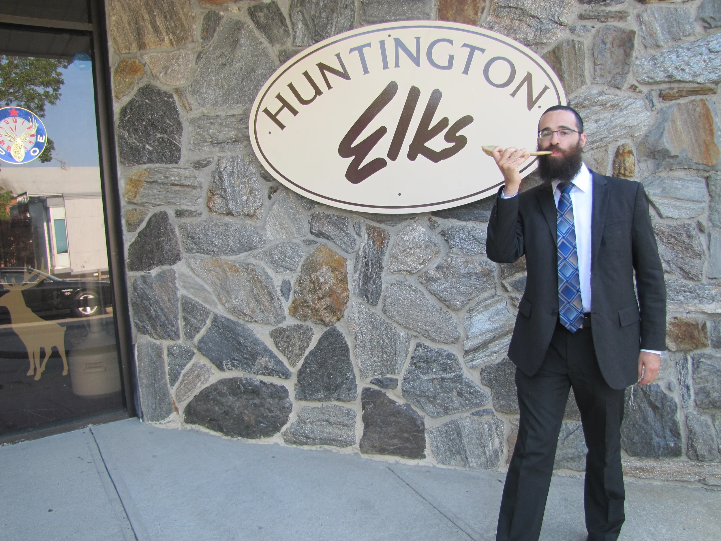 Chabad Of Huntington To Host Holiday Services
