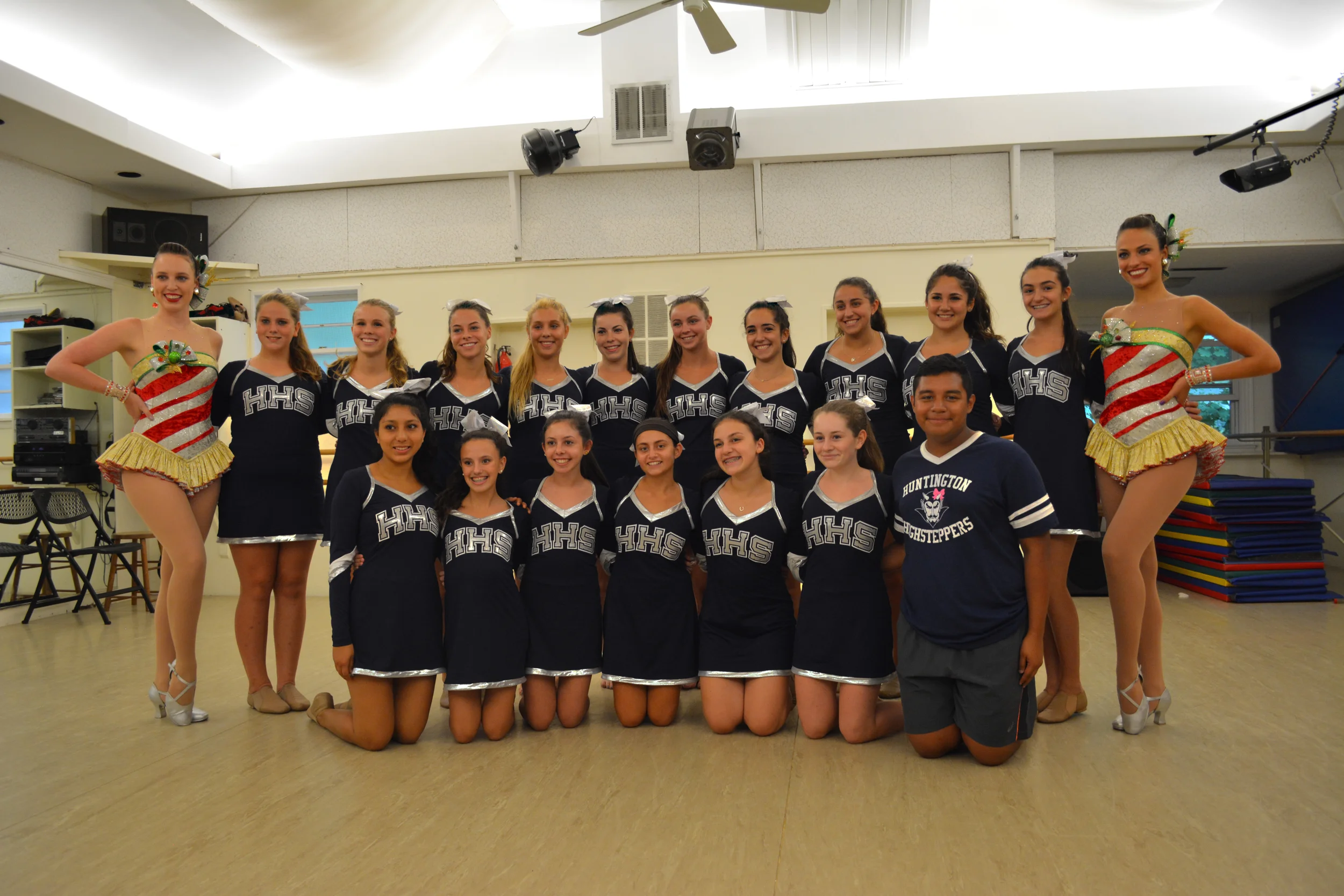 Rockettes Visit Local Dance Studios