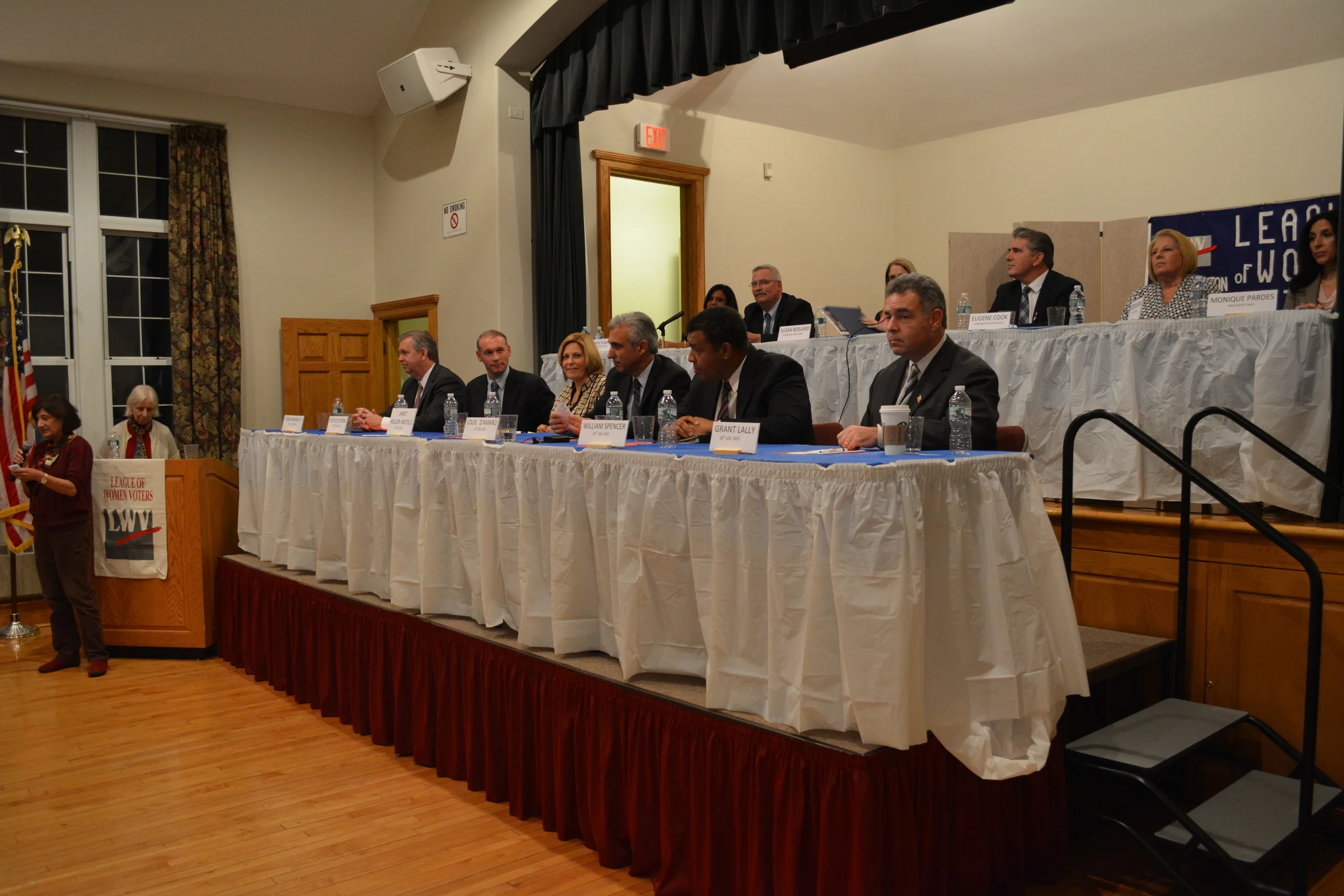  Candidates Focus on Taxes, Housing in Debate