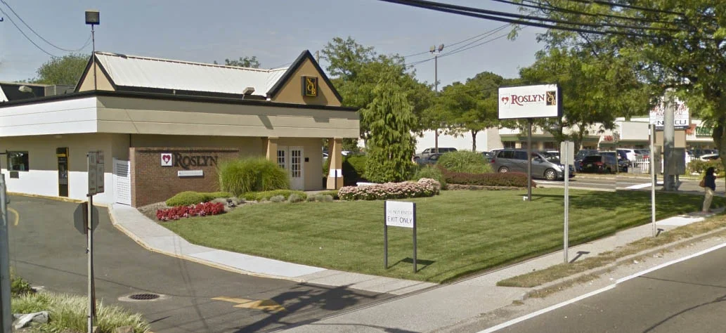 Police: Hooded Man Robs Roslyn Savings Bank