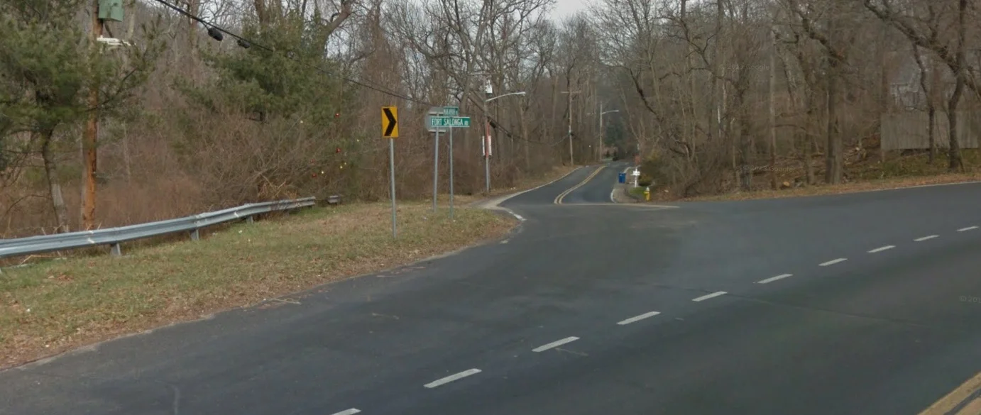 Police: 2 Dead, 1 Injured In Fort Salonga Crash