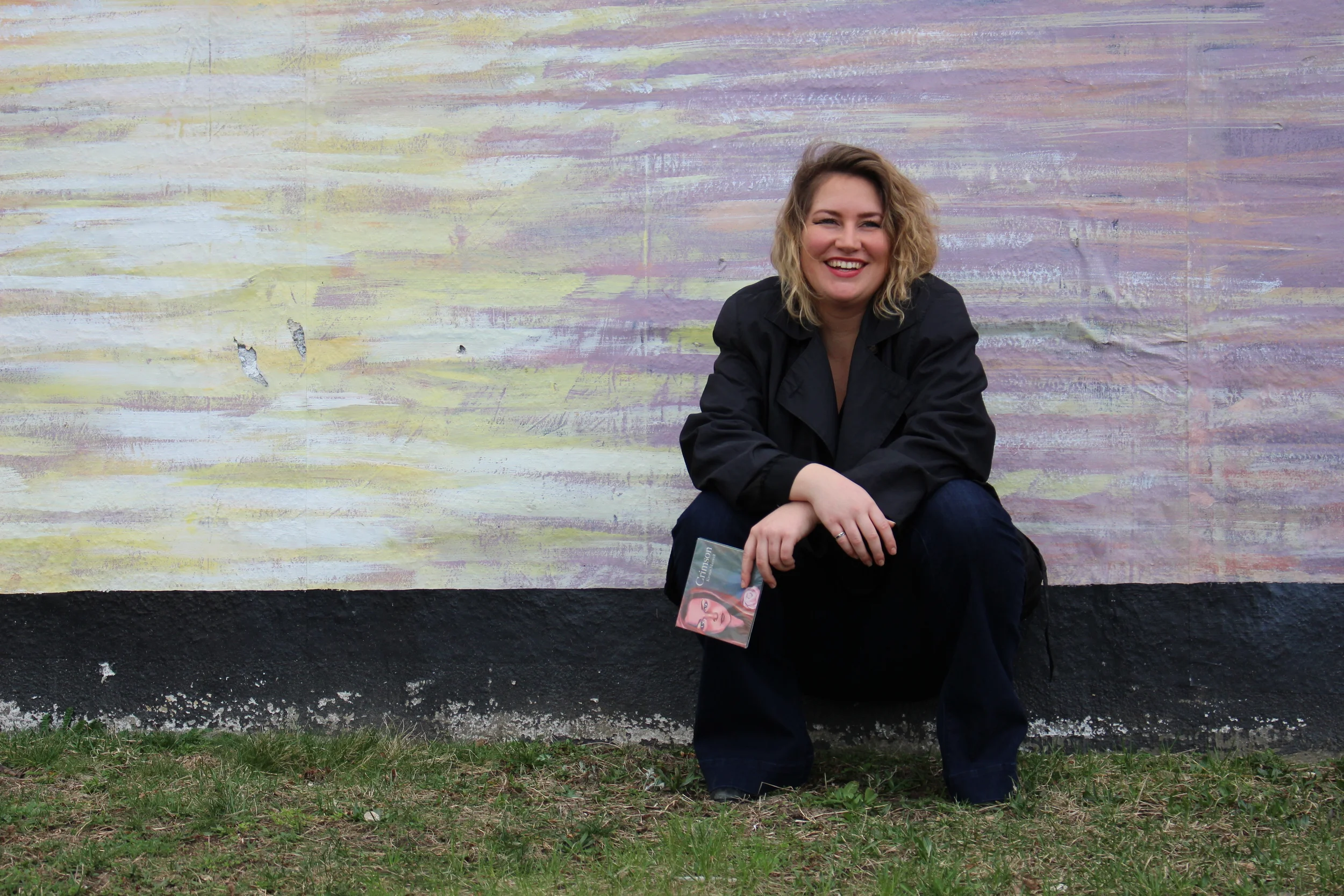 Huntington Singer-Songwriter Climbs Up Musical Ladder