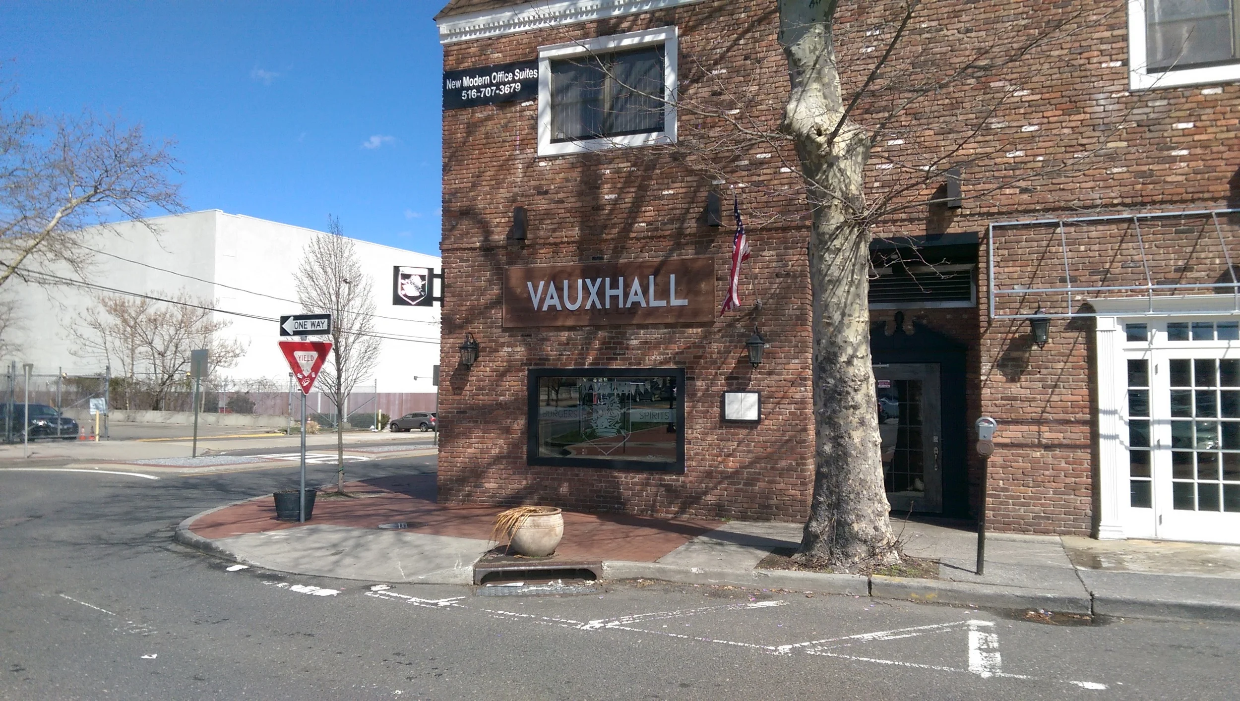 Vauxhall opened its doors 26 Clinton Ave. in Huntington village last December. It’s been serving up signature burgers and a Brooklyn-esque vibe ever since.