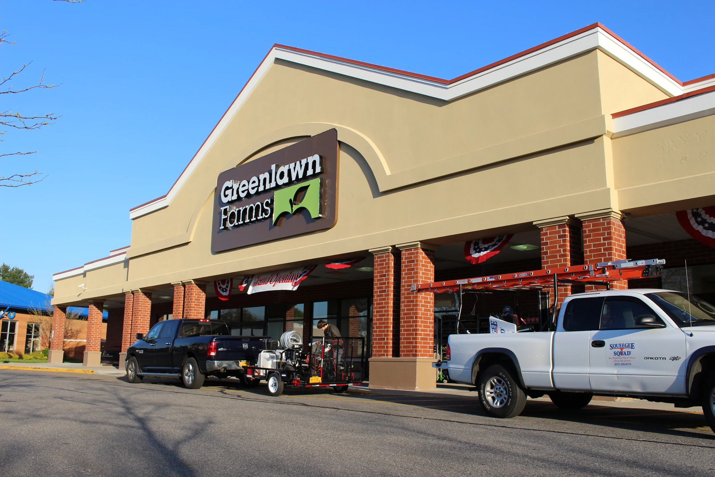 Greenlawn Supermarket Opening Fills Grocery Void For Community