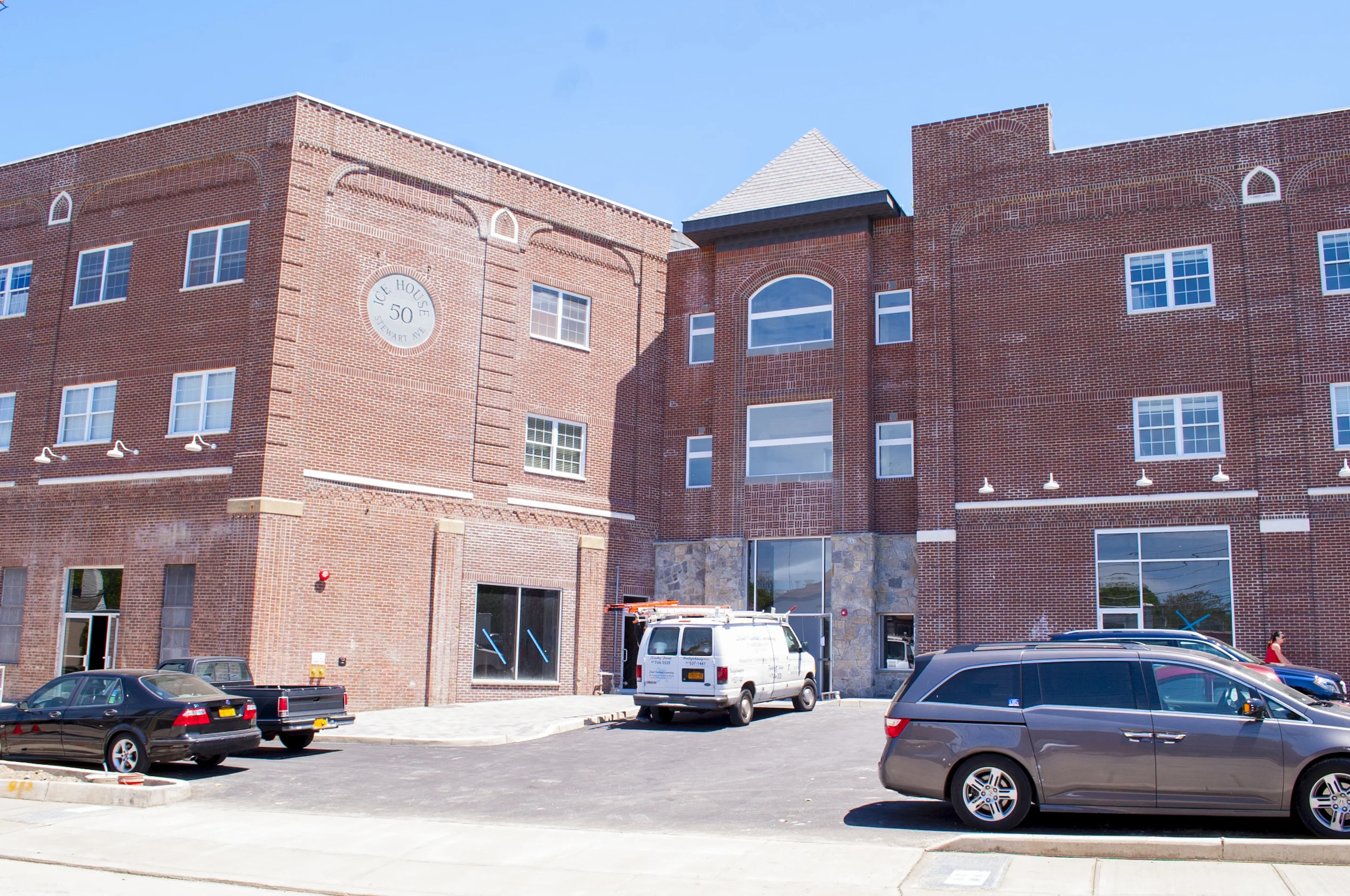 ‘Ice House’ Apartments In The Home Stretch