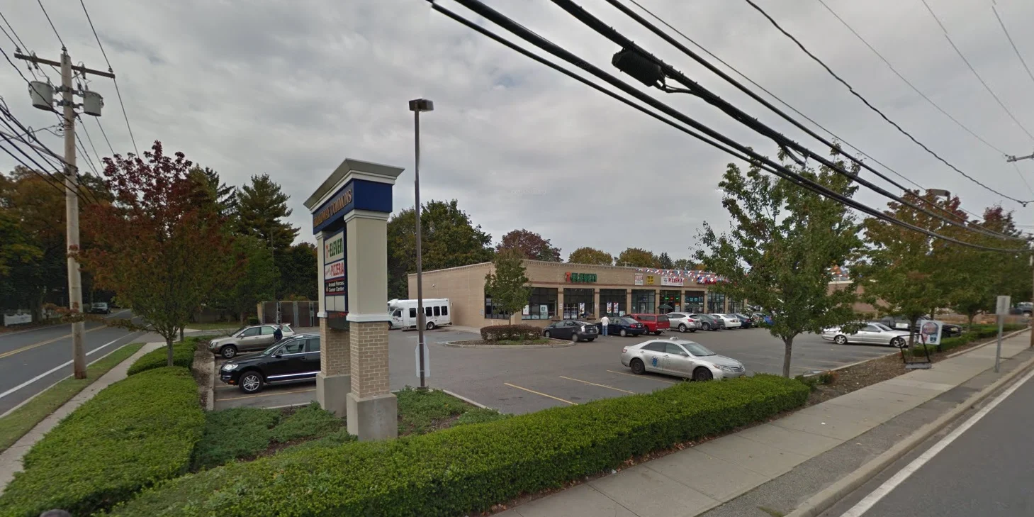 Three Men Attempt To Rob 21-Year-Old In Greenlawn, Cops Say 