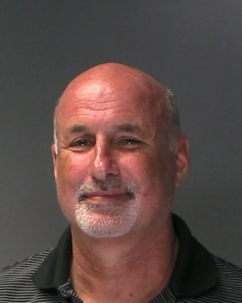 Drunk Driver Crashes Into 9 Cars At Centerport Restaurant, Cops Say