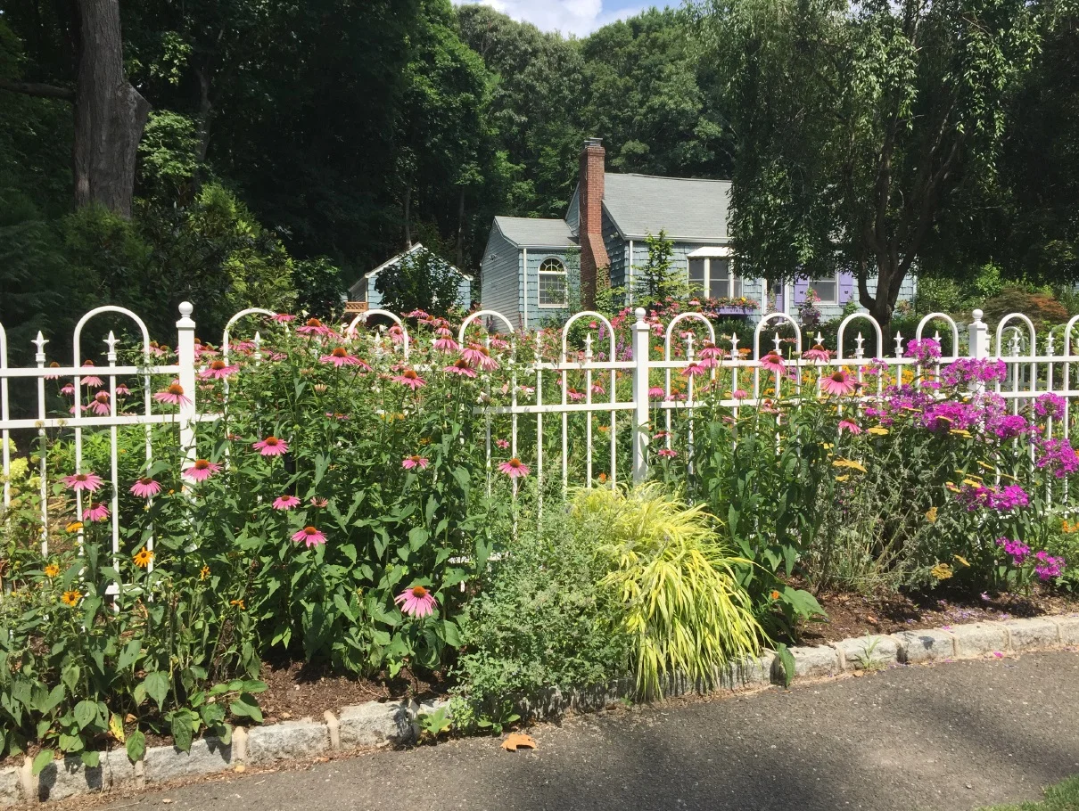  Residential 606 Park Ave., Huntington, Natalie Conte 