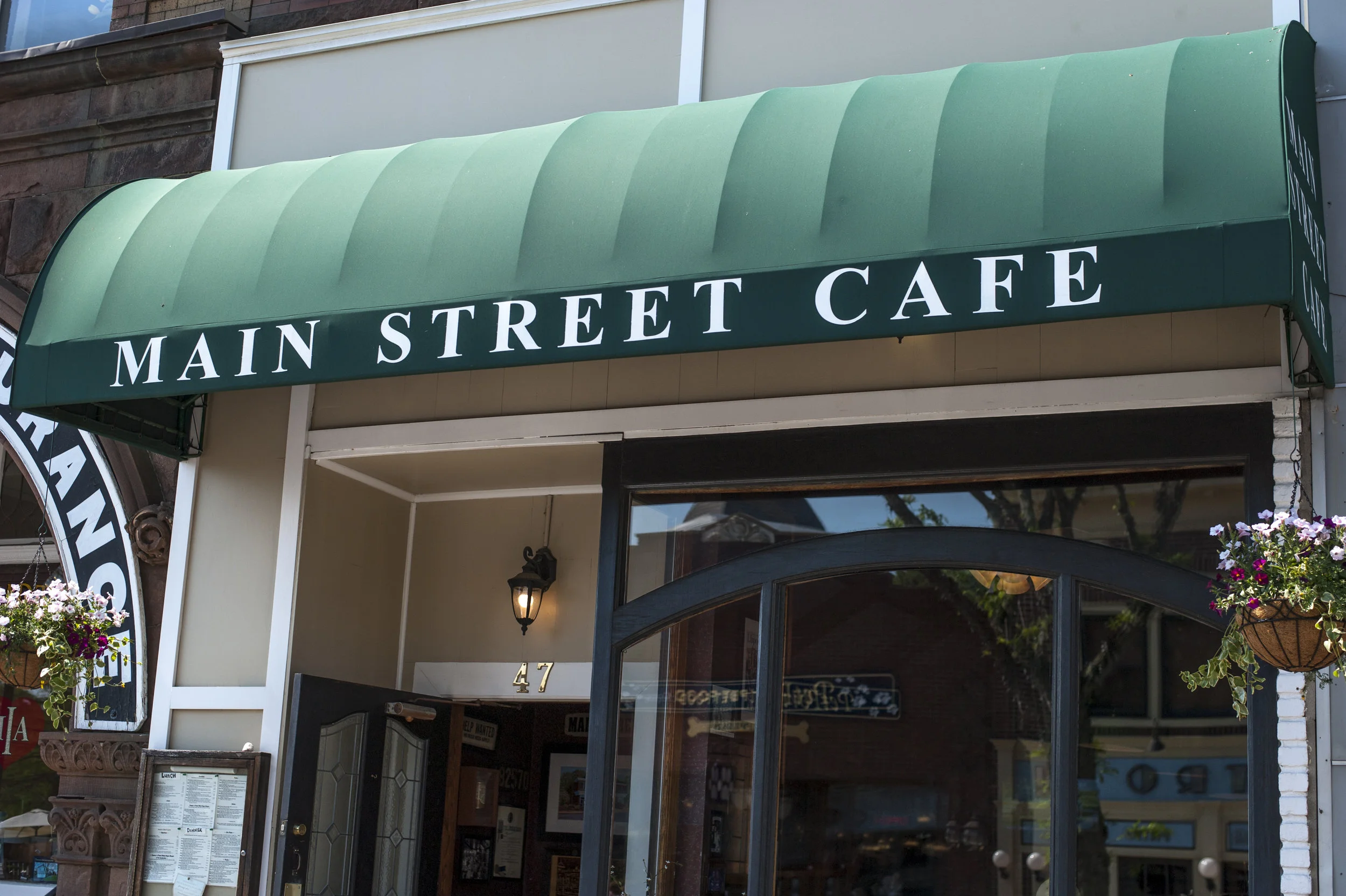 Main Street Cafe: A Northport Mainstay