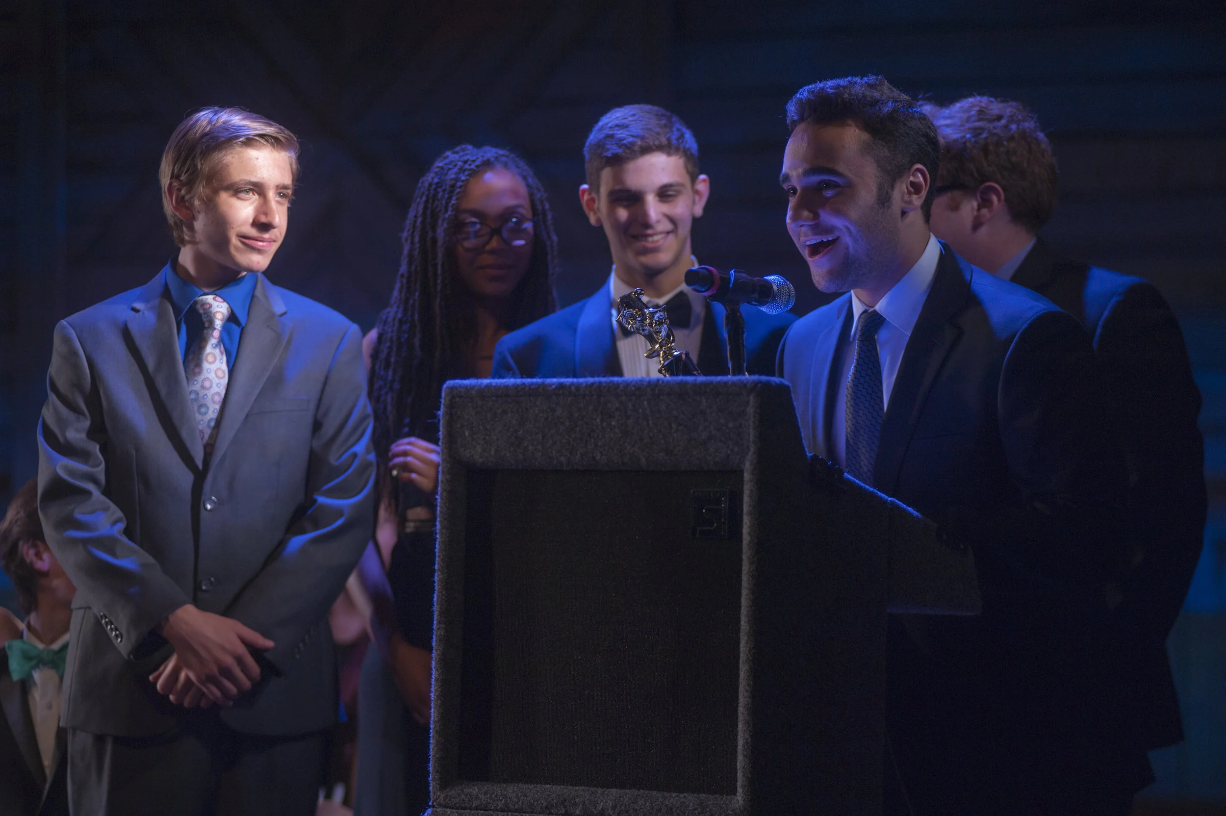  The cast of “Biloxi Blues” won the award for “Best Play on Monday” at this year’s Hunting-Tony Awards. 