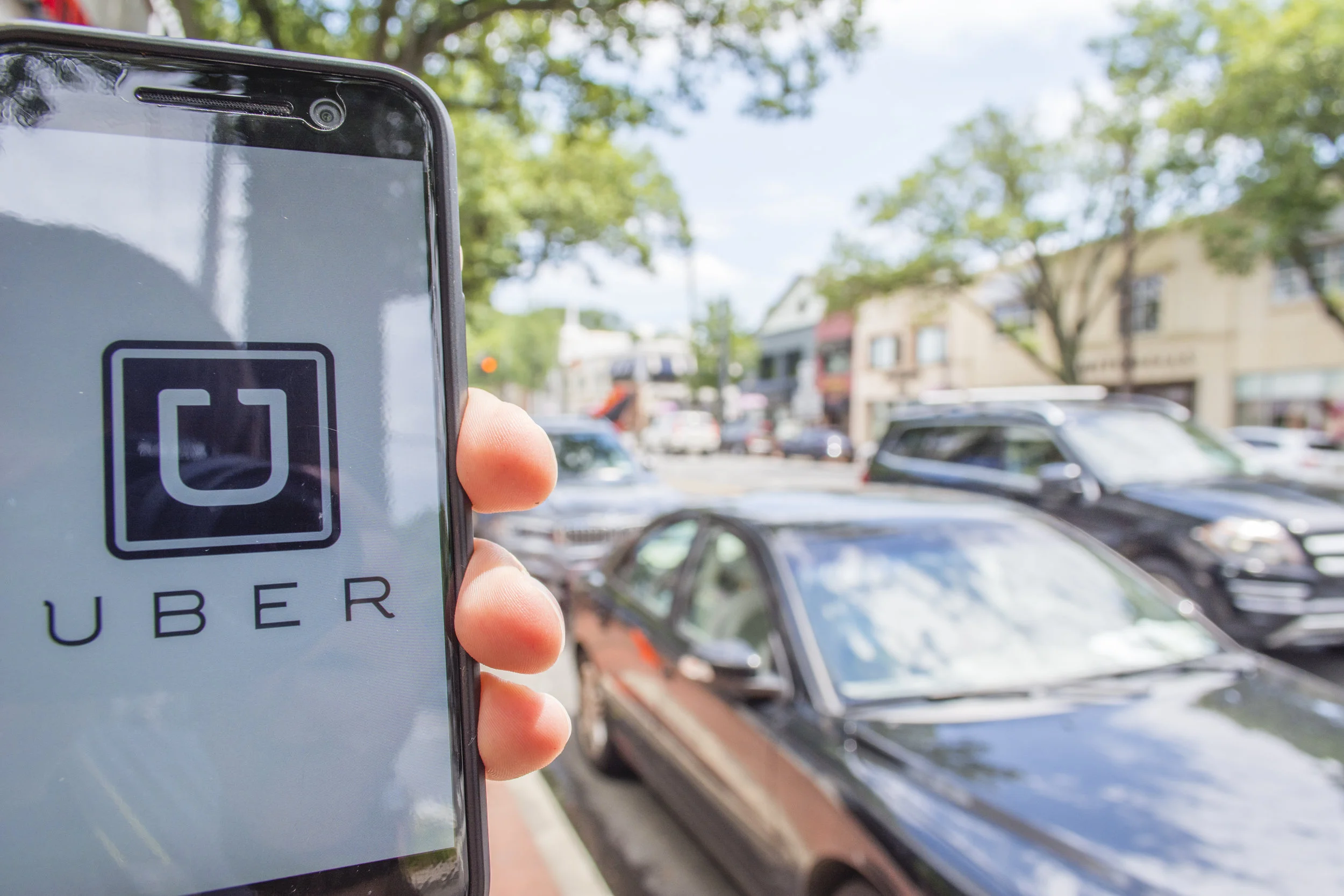 Lawmakers Try To Put Brakes On Uber, Lyft