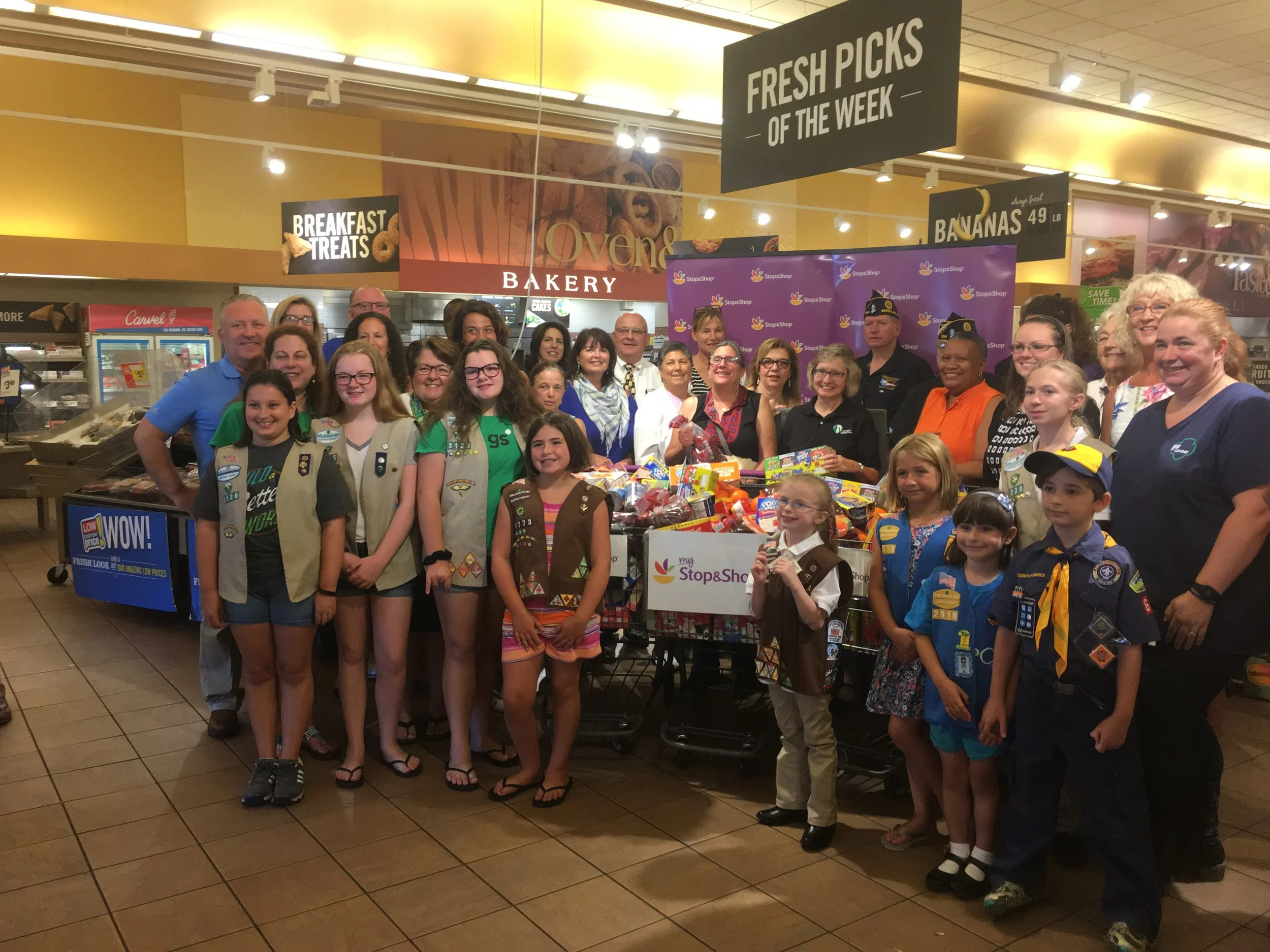 Local Charities, Supermarket Donate Food for Huntington Youth 