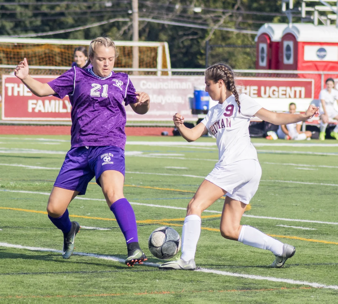 Trio Leads Wildcats Past Musketeers