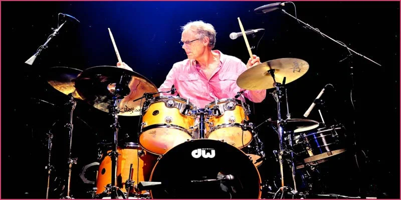 An Evening With Ambrosia & Friends At The Paramount
