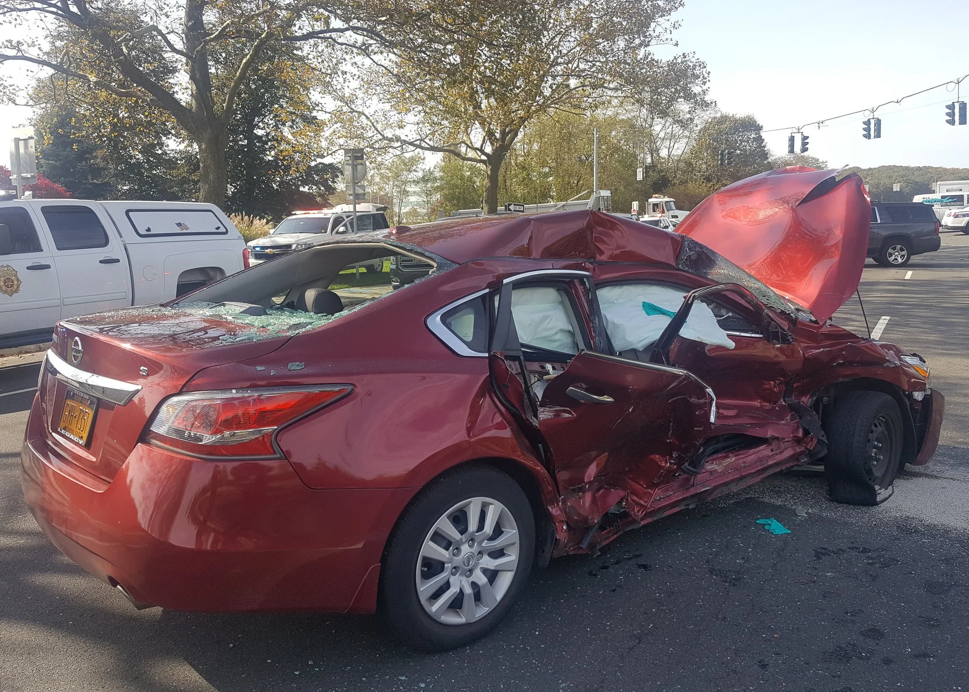 Three-Car Crash On Melville LIE Service Road Injures Eight