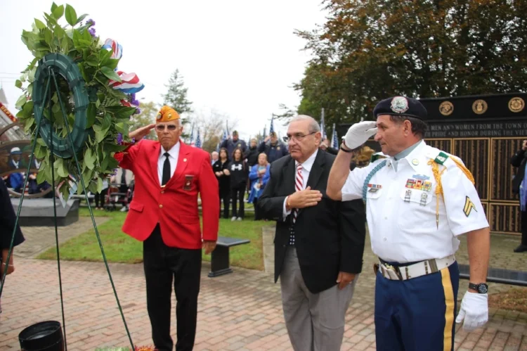 The Town of Huntington hosted its annual Veterans Day ceremony at Town Hall on Sunday, Nov. 5. This year’s ceremony included the placing of a wreath in memory of the 100th anniversary of the U.S. entering into World War I and a moment of silence for Alice Early Fay, a longtime member of the town’s Veterans Advisory Board, who died that Friday at age 94.