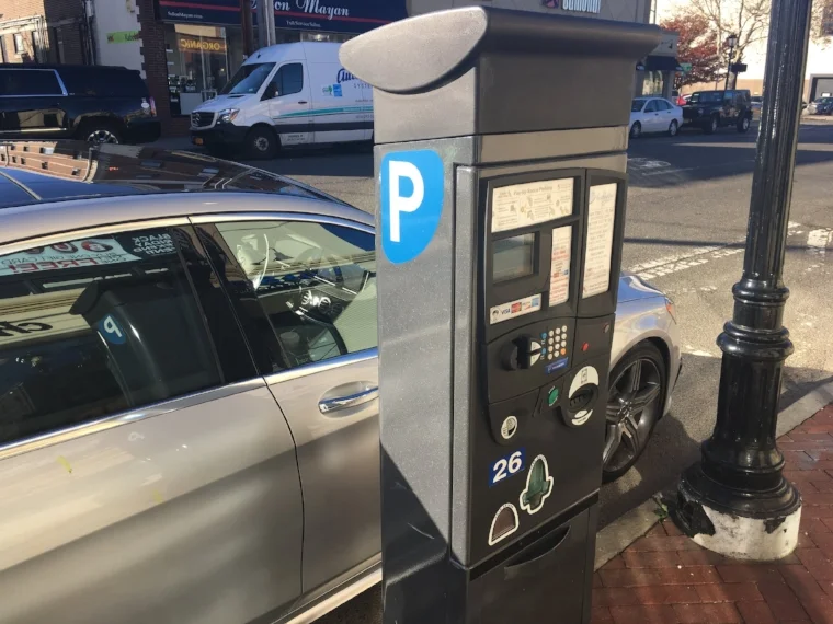Parking fees will be waived in Huntington and Northport villages from Nov. 24, 2017 through Jan. 1, 2018. Long Islander News Photo/Paul Shapiro