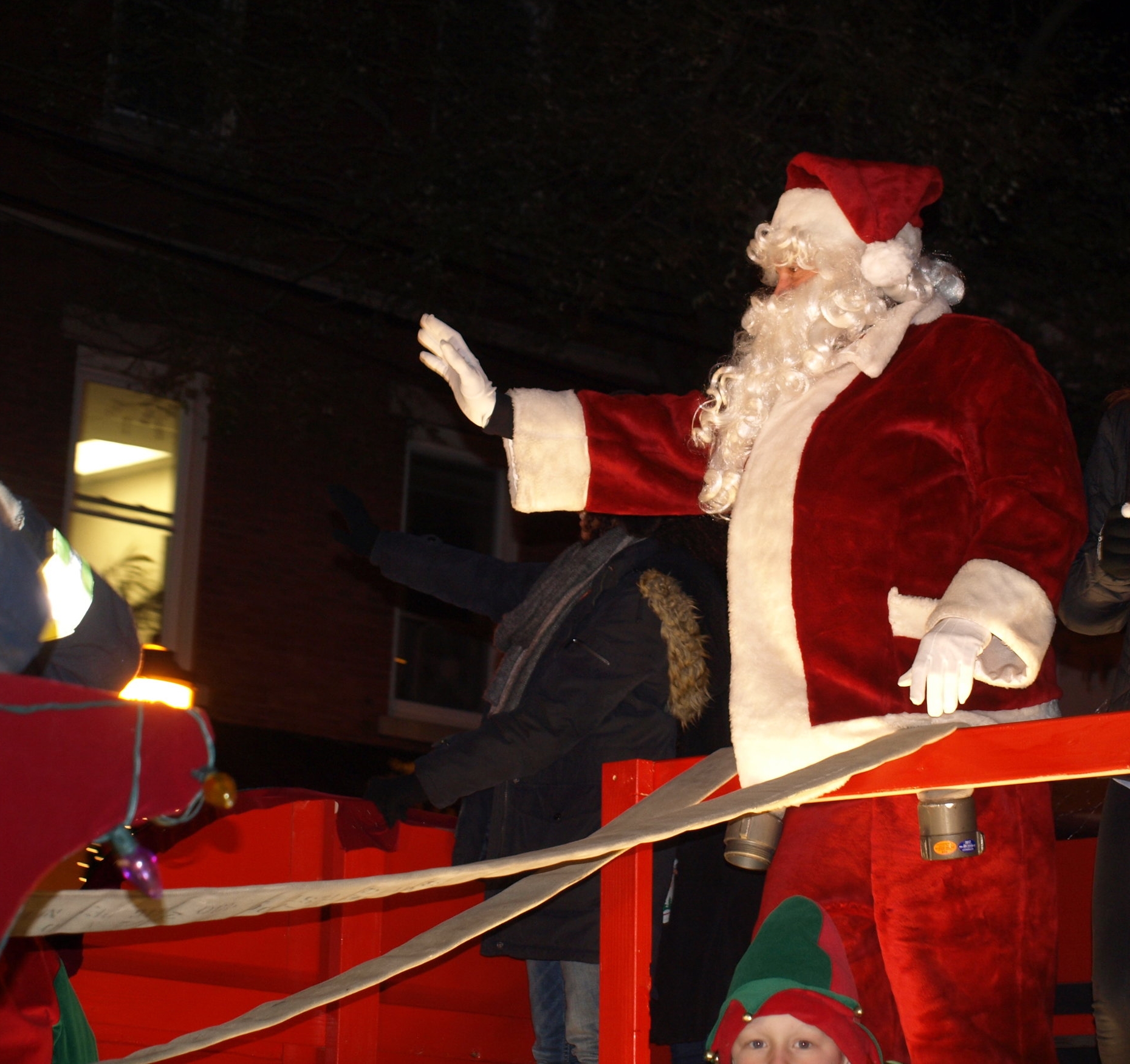 Sunday Holiday Parade Brings Out Huntington's Holiday Spirit