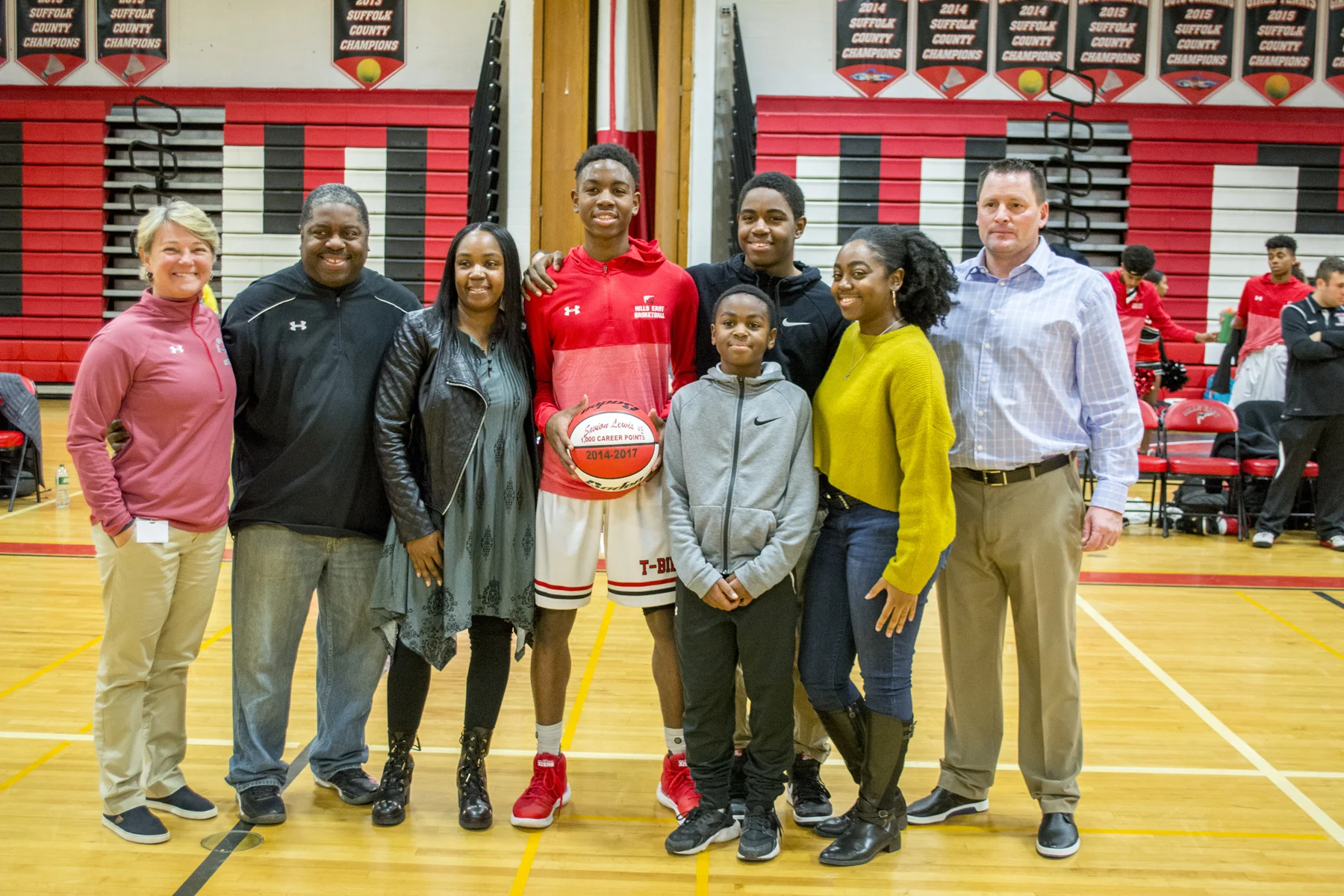 Savion Lewis First Thunderbird To Score 1,000