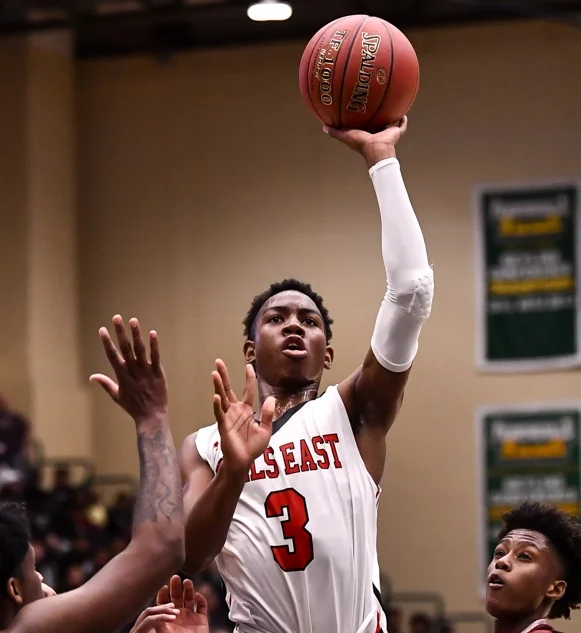 Thunderbirds Repeat, Eye Long Island Crown