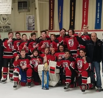Hills Hockey Squad Wraps Up Perfect Season