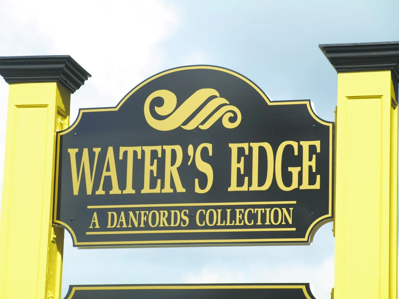 Catering, Conference Hall Planned For Centerport