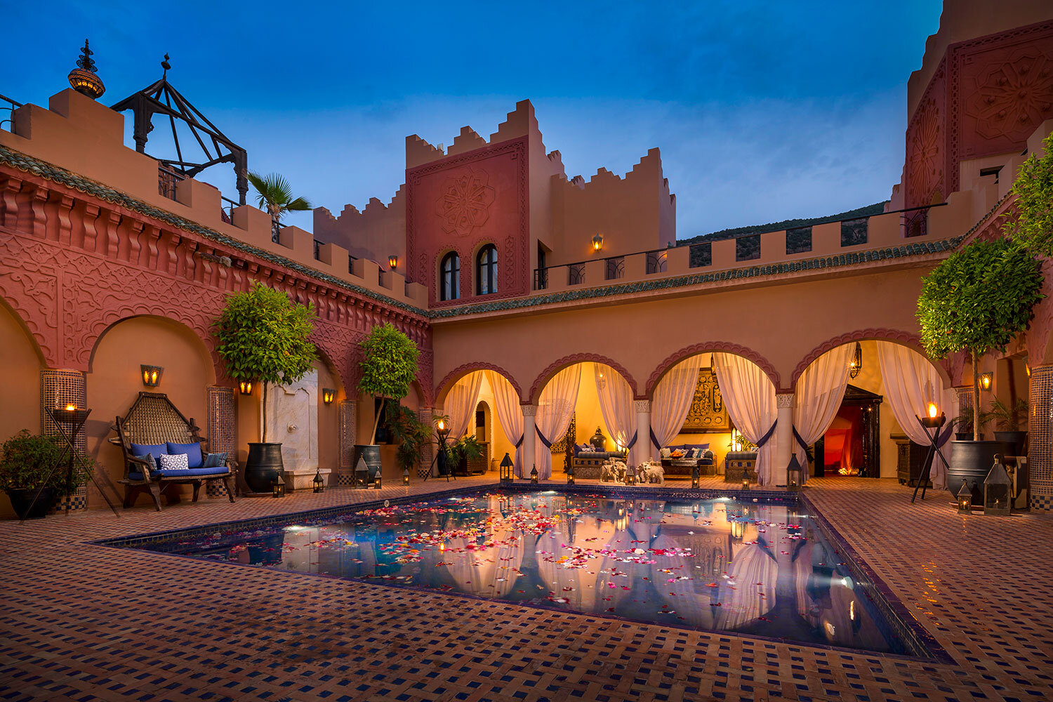 Kasbah-Tamadot- night-exterior-reflection-pool