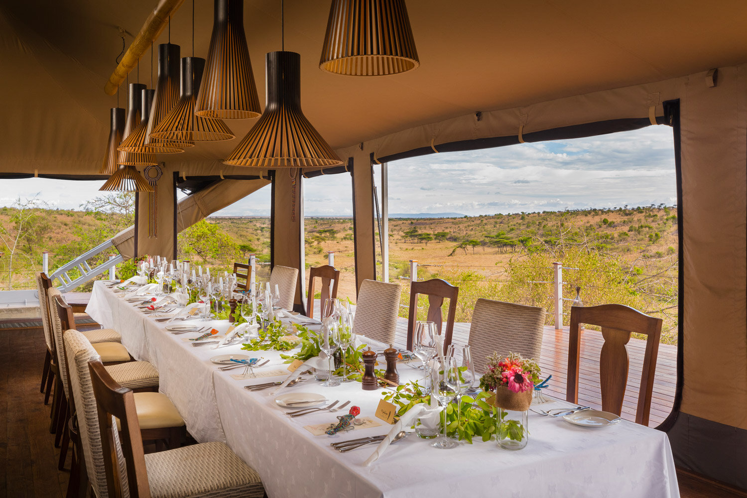 restaurant-kenyan-safari-lodge