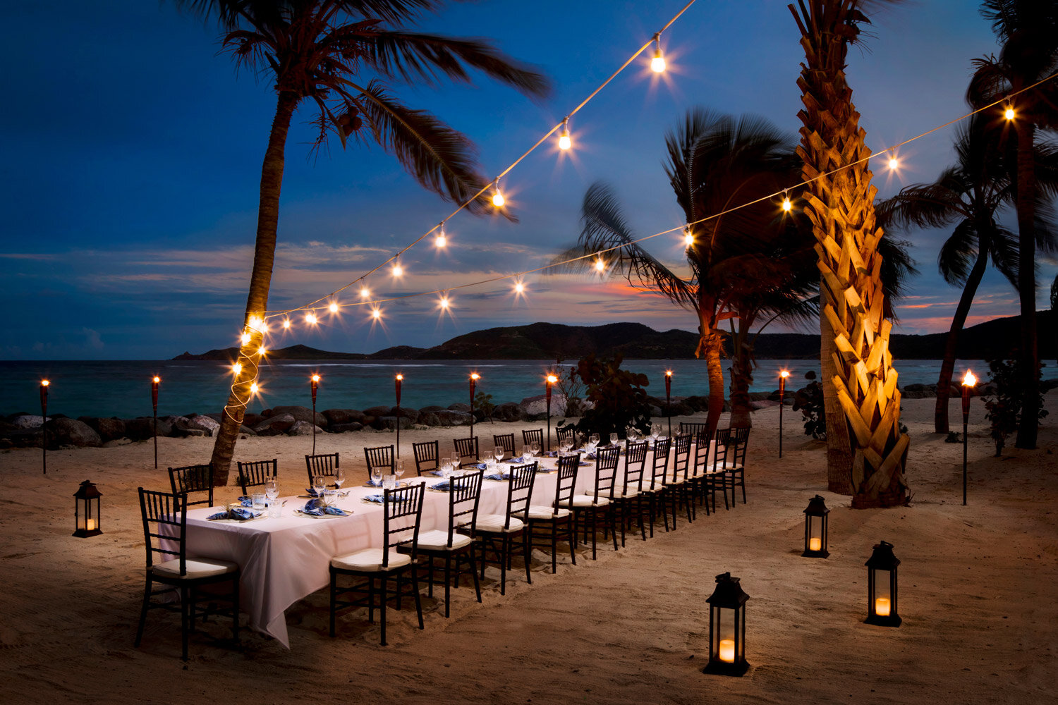 sunset-dinners-on-necker-island-by-visual-eye