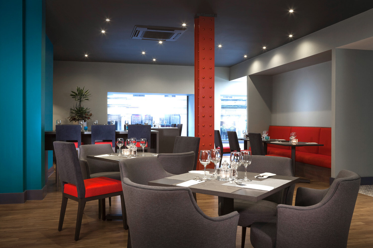 park-inn-daytime-restaurant-glasgow