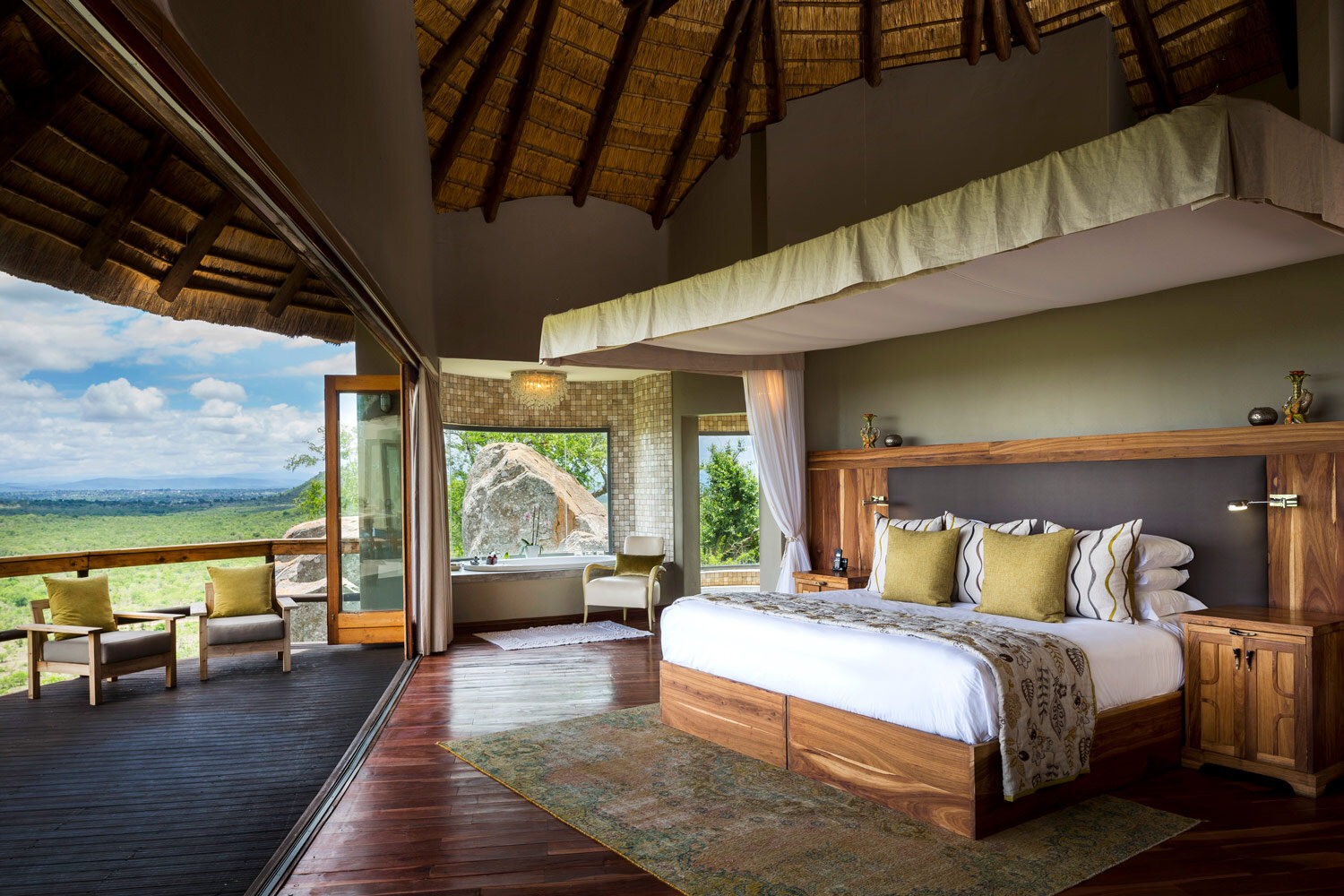 cliff-lodge-bedroom-ulusaba