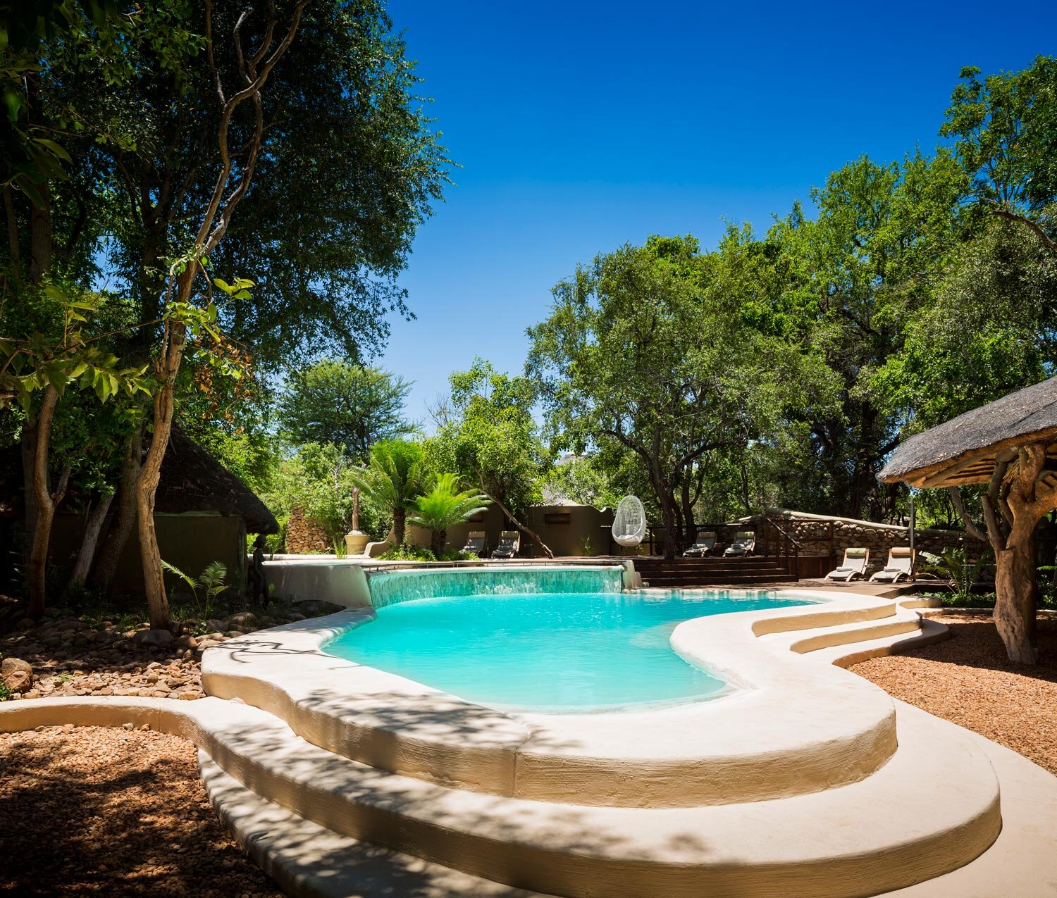 swimming-pool-at-ulusaba's-safari-lodge