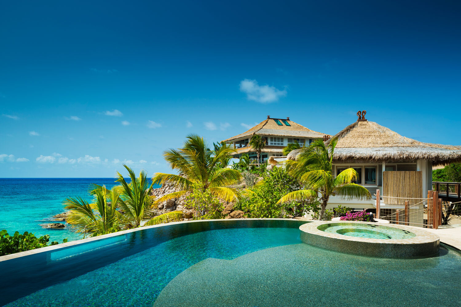 beach-villas-swimming-pool-sea-view