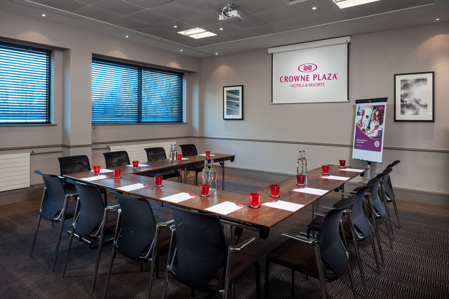 quality-meeting-room-photography-by-visualeye