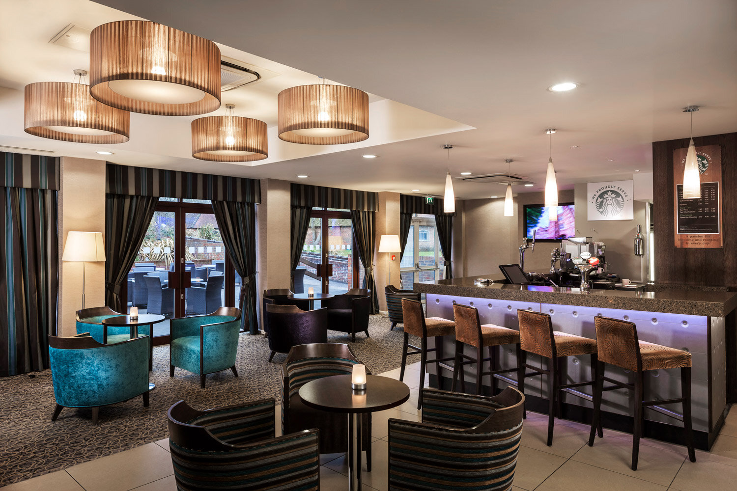 holiday-inn-gatwick-restaurant-and-bar