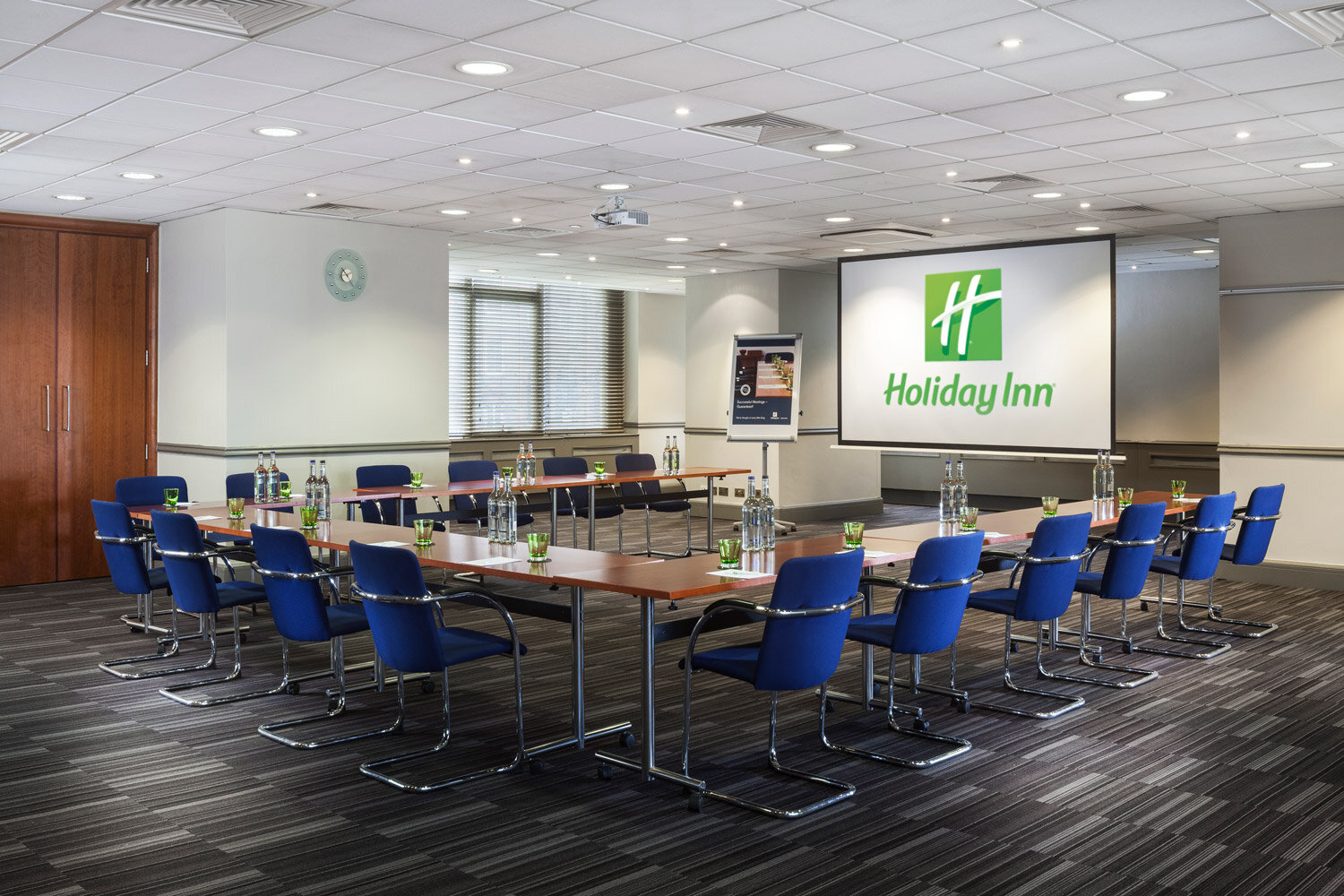 holiday-inn-oxford-circus-conference-room-u-shape