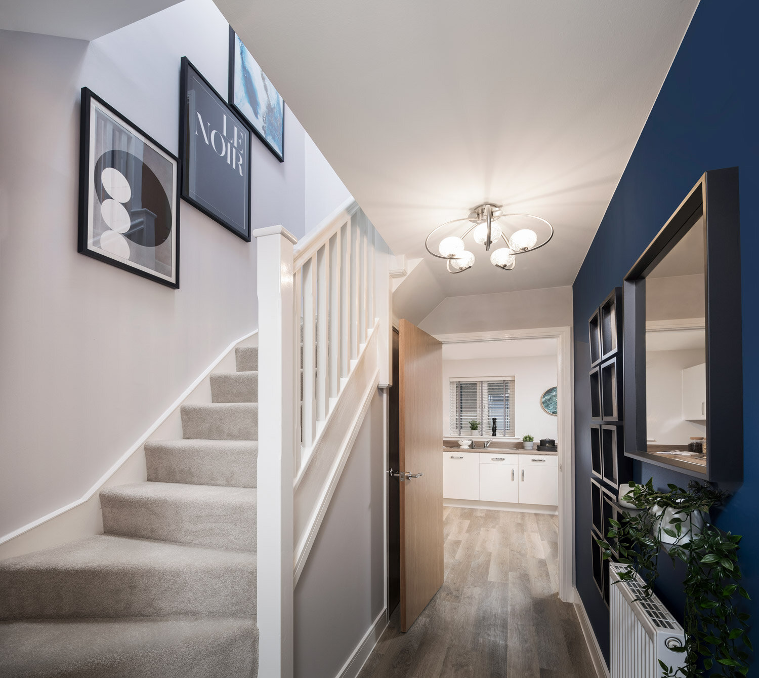 large-hallway-at-fox-hill-haywards-heath-for-linden-homes