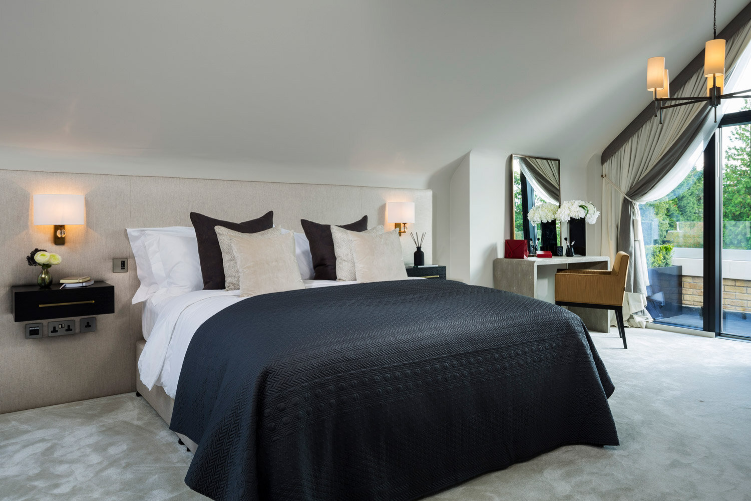 bedroom-interiors-of-luxury-properties-in-north-london