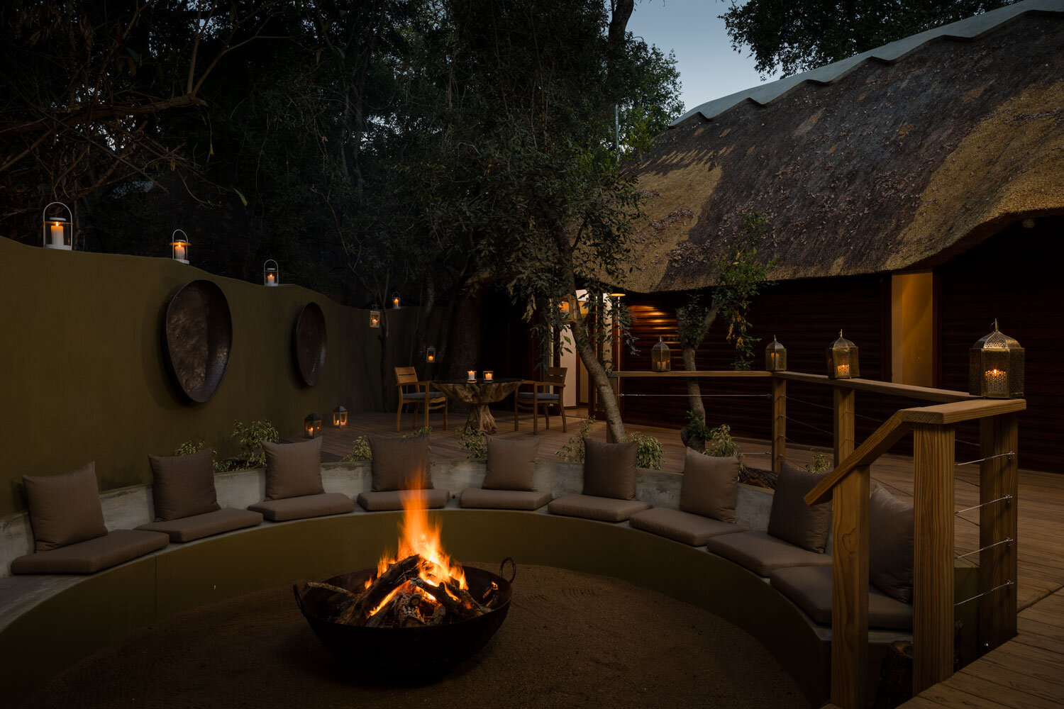 ulusaba-safari-lodge-fire-pit-before.jpg