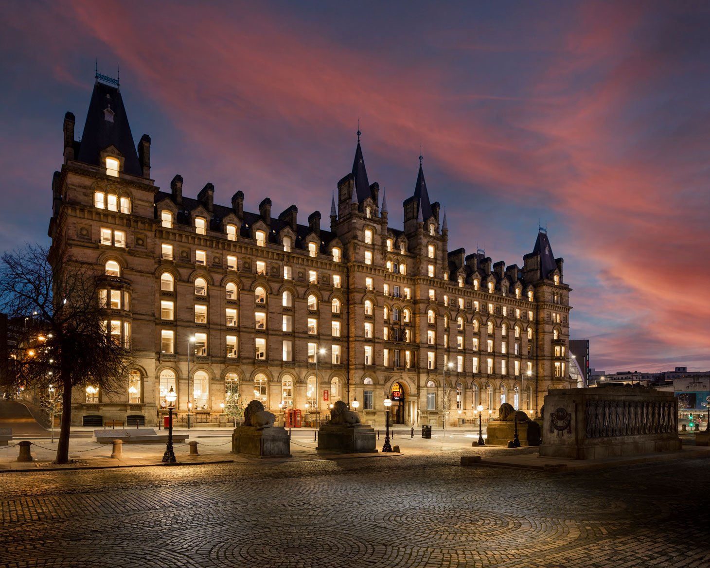 radisson-red-liverpool-exterior-night-sunset.jpg