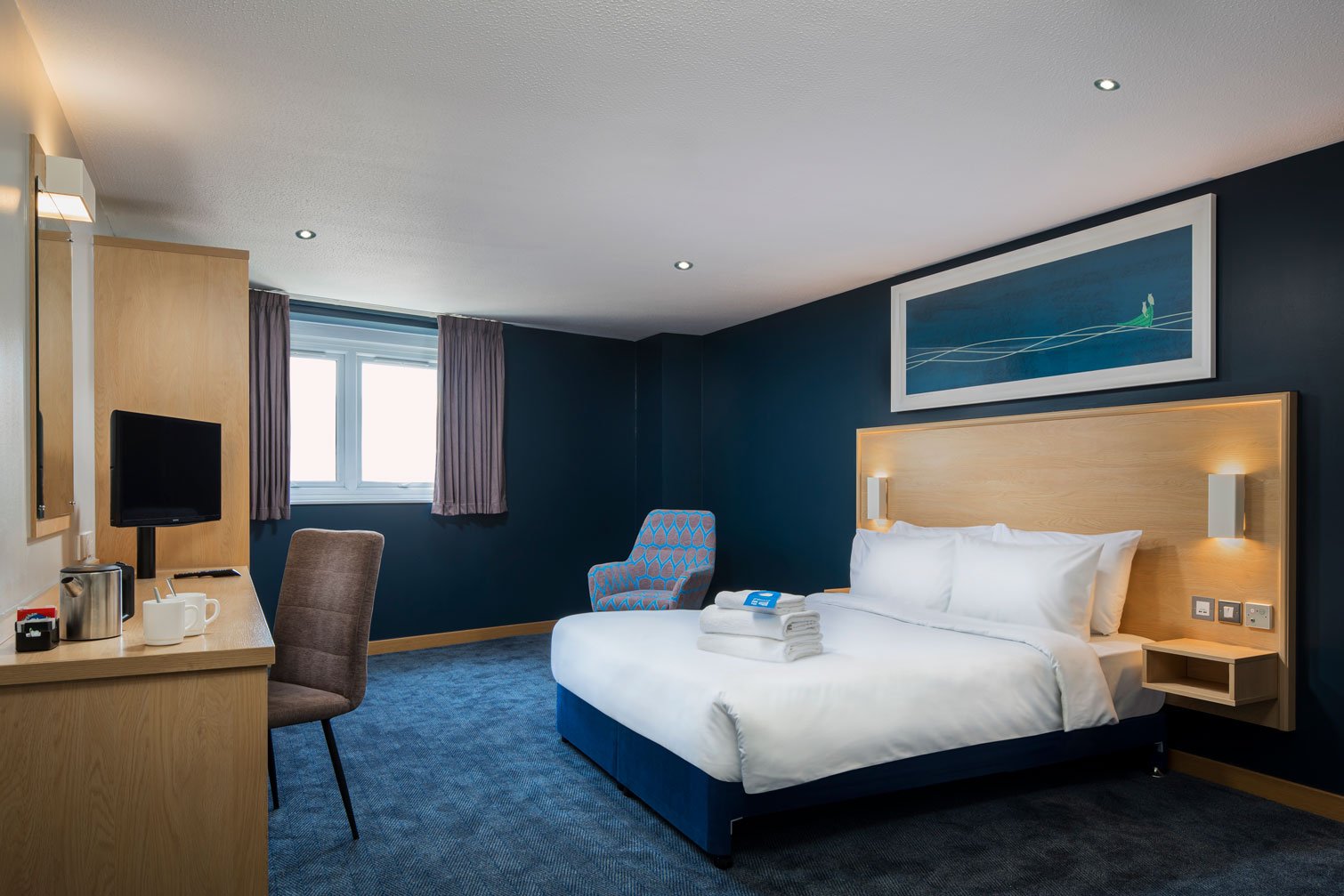 travelodge-hotel-bedroom-photography-double-bedroom.jpg
