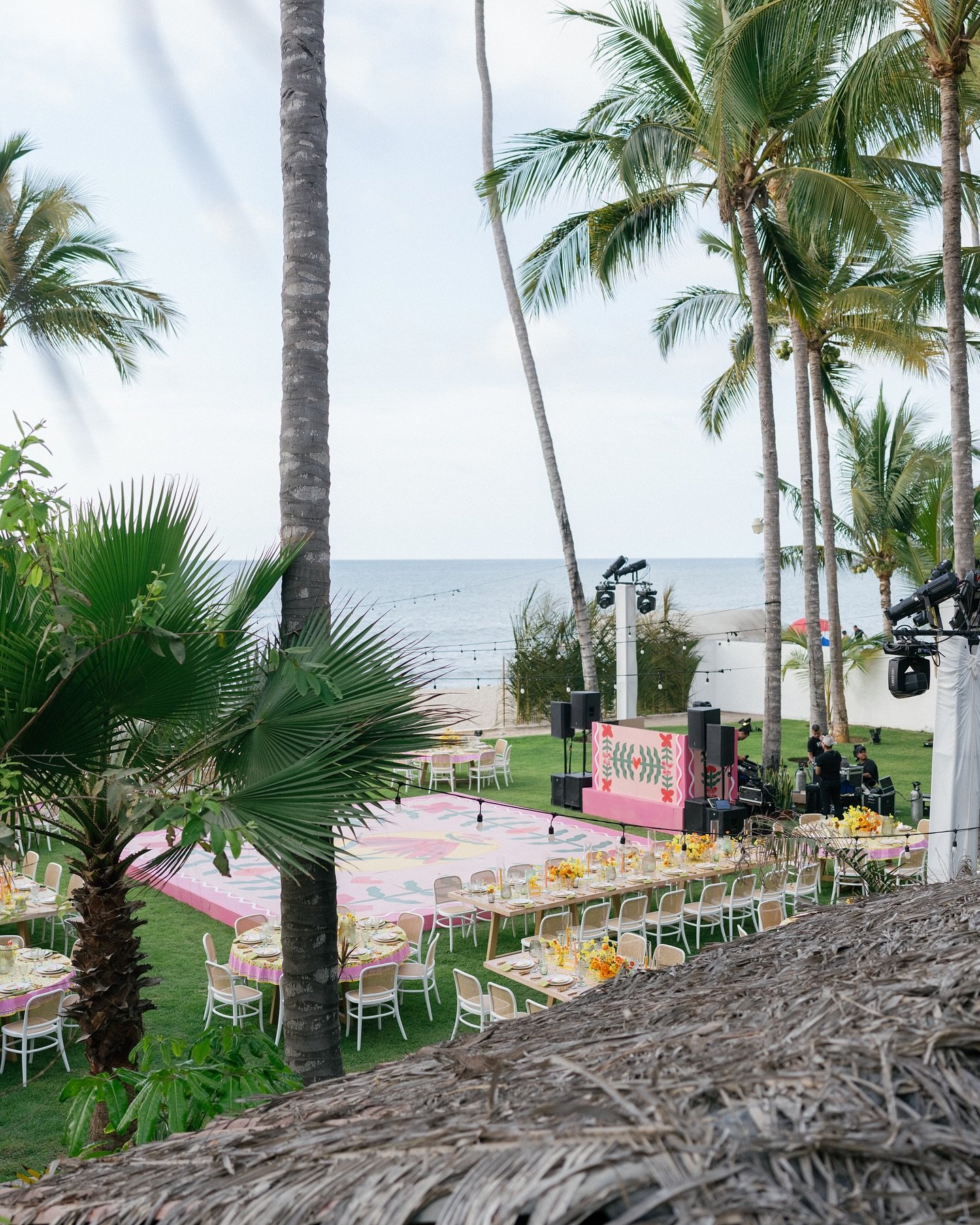 A celebration full of color - the calm before the party! @denisefeliu @krista_belleevents @cristhianevent