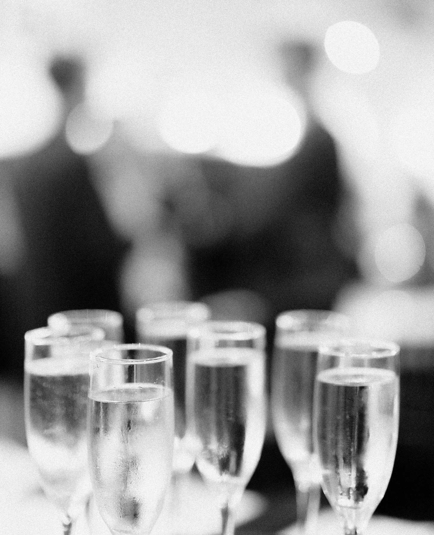 The warmest welcome! ⁠
⁠
Planner &mdash; @belleevents⁠
Ceremony Venue &mdash; @stjohnvianneyhouston⁠
Reception Venue &mdash; @crystalballroomhouston⁠
Photography &mdash; @grantdaniels⁠
Videography &mdash; @atilano_productions⁠
Entertainment &mdash; @