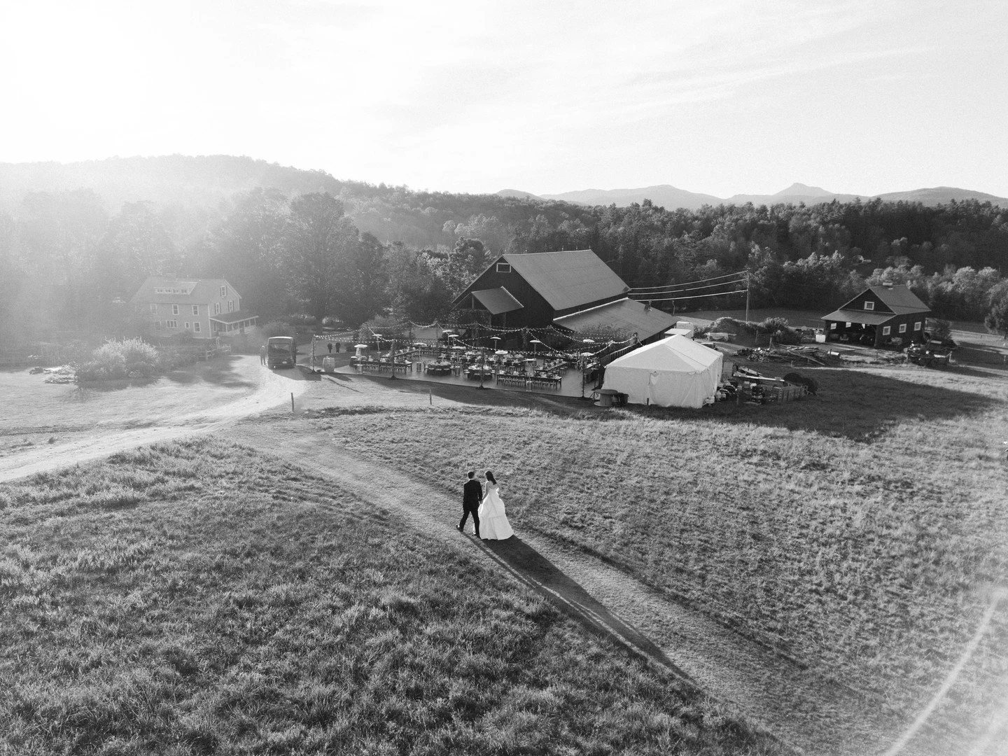 Descent into a dream! @pop_parties