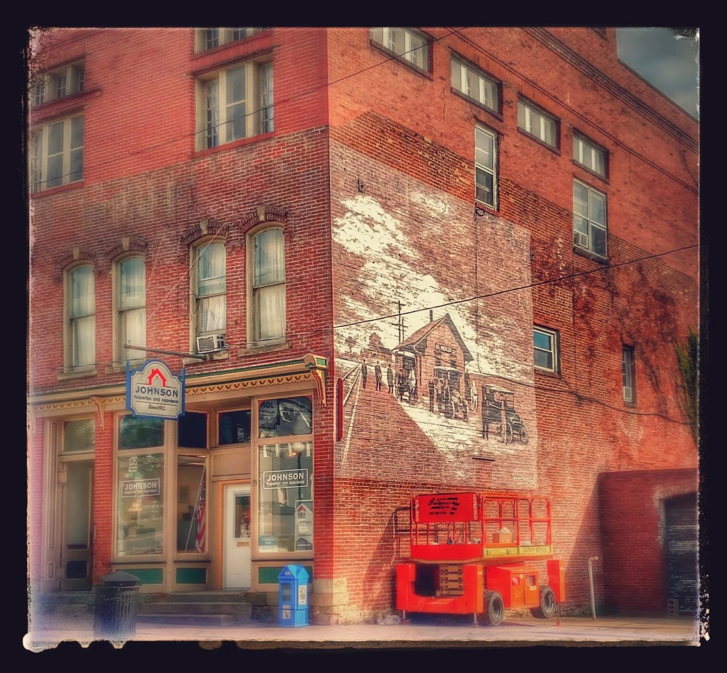 Finished Mercer Train Station Mural