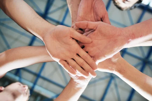 hands-circle.jpg