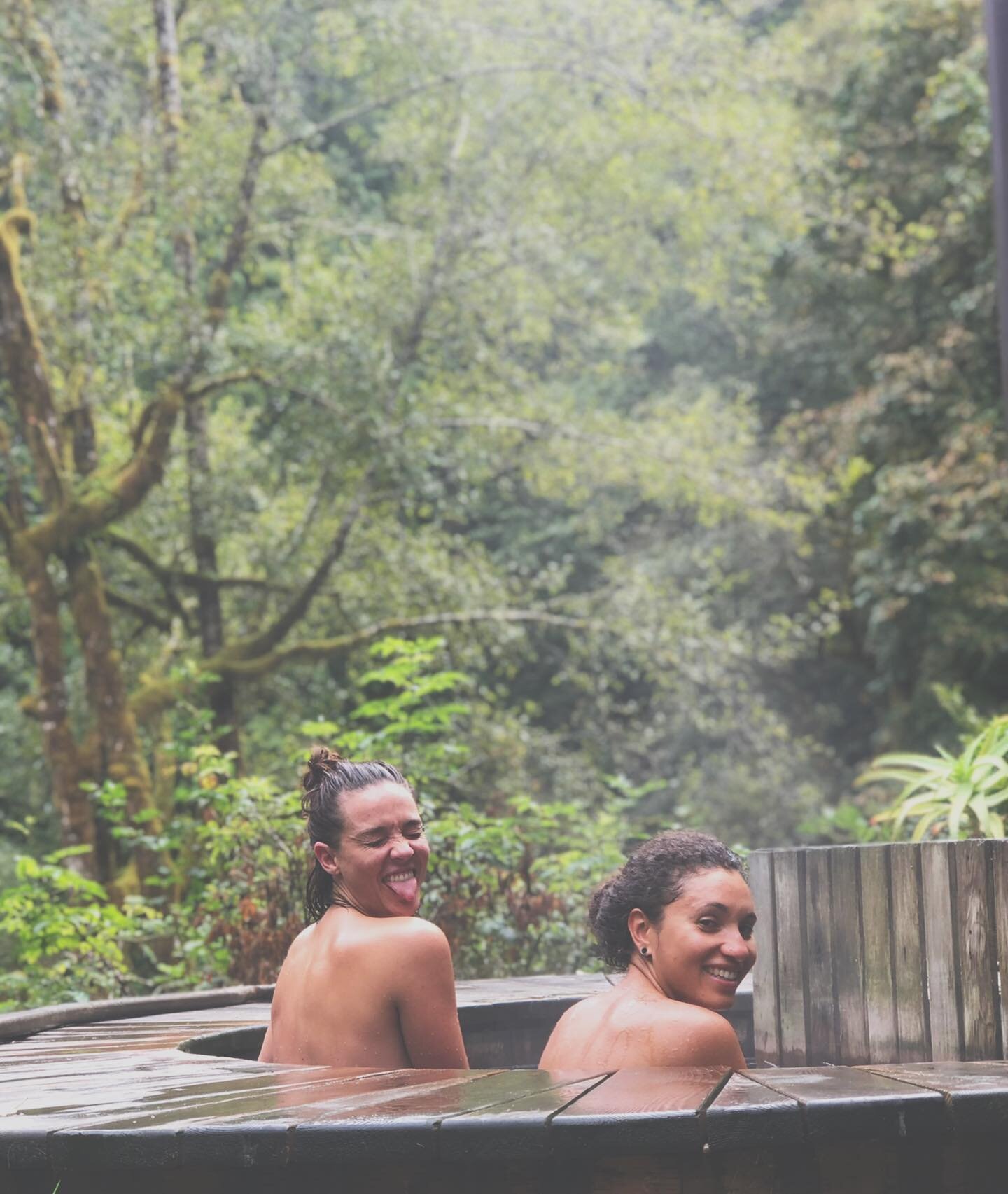 Women! Pay attention to the women that come into your life. And celebrate the living daylights out of them. Hari Huritau ki a koe @mayapapayaaaah. The happiest of birthdays to you. You are strength, grace, curiosity and your life path of plant medici