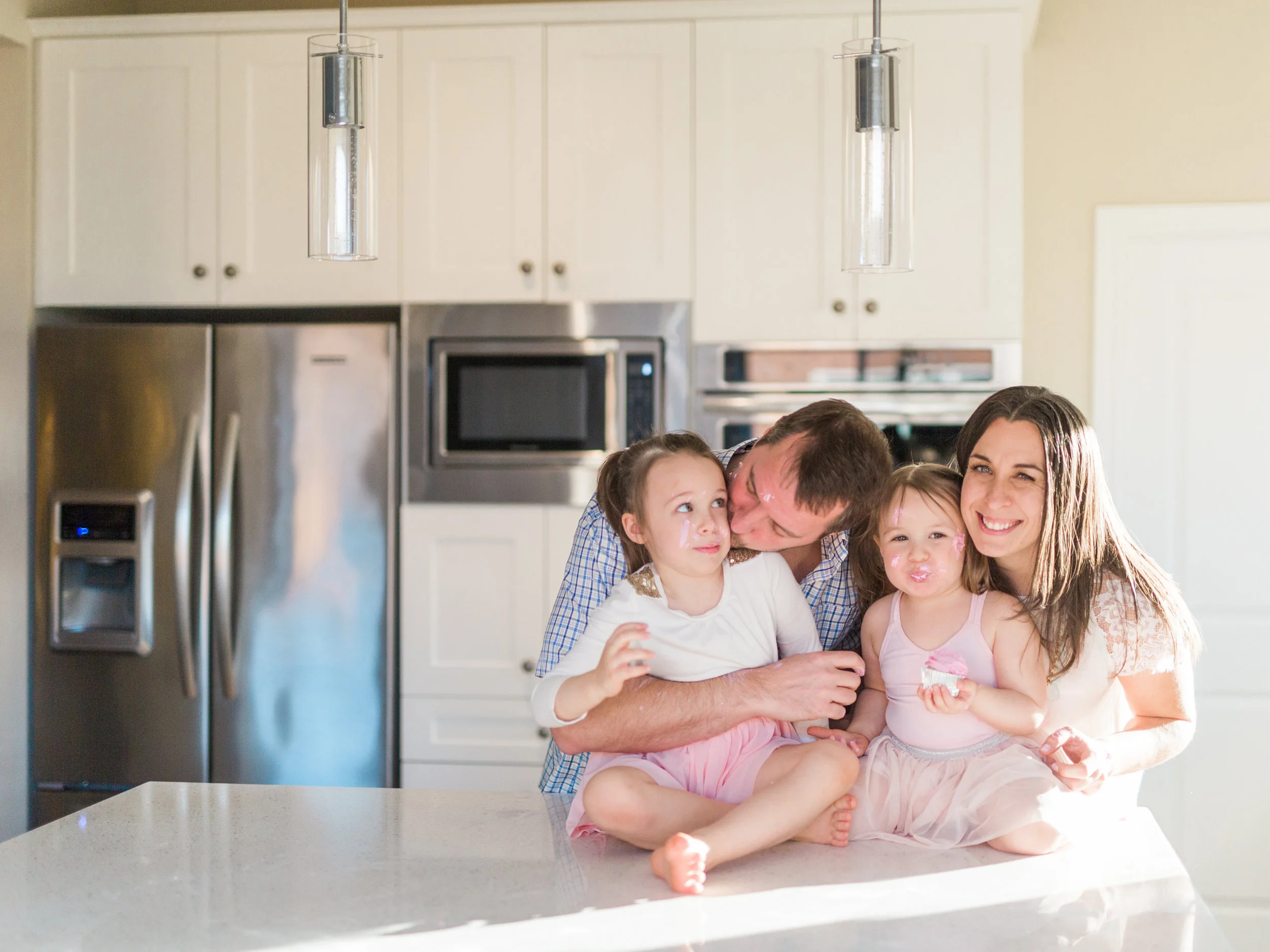DanielleGirouxPhotography_SweetPeasCakery0C6A1072.jpg